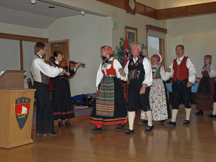 P8127176.jpg - Norsk Folkedans Stemne 2008