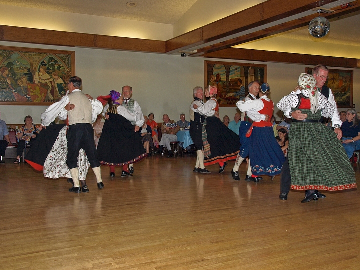 P8127190.jpg - Norsk Folkedans Stemne 2008
