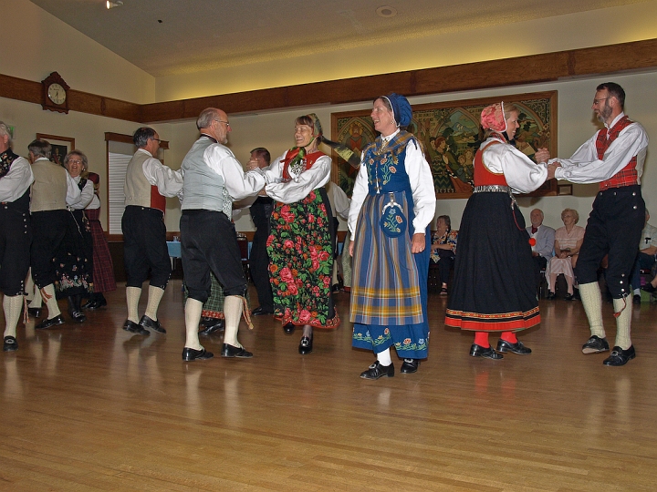 P8127193.jpg - Norsk Folkedans Stemne 2008