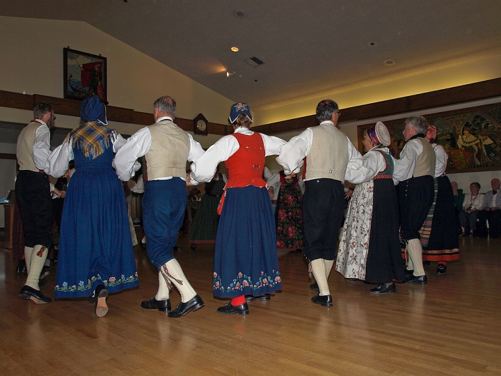 P8127197.jpg - Norsk Folkedans Stemne 2008