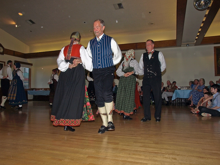 P8127201.jpg - Norsk Folkedans Stemne 2008