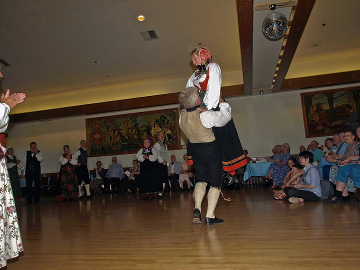 P8127209.jpg - Norsk Folkedans Stemne 2008