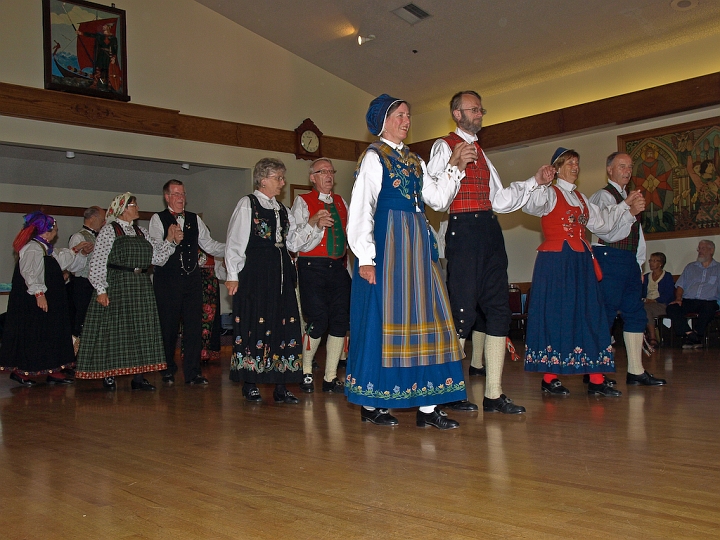 P8127215.jpg - Norsk Folkedans Stemne 2008