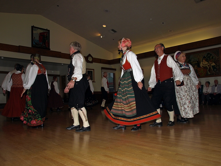 P8127302.jpg - Norsk Folkedans Stemne 2008
