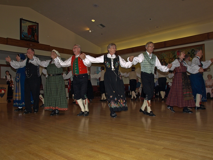 P8127309.jpg - Norsk Folkedans Stemne 2008