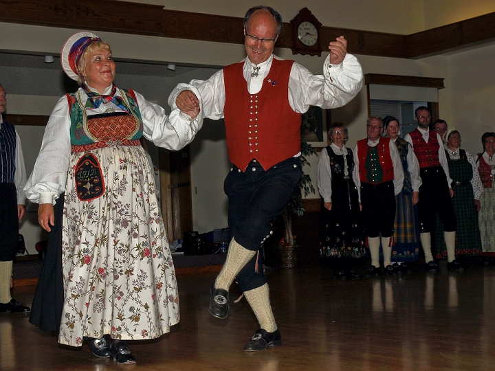 P8127346.jpg - Norsk Folkedans Stemne 2008