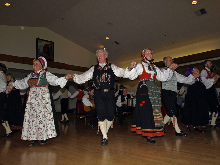 P8127392.jpg - Norsk Folkedans Stemne 2008