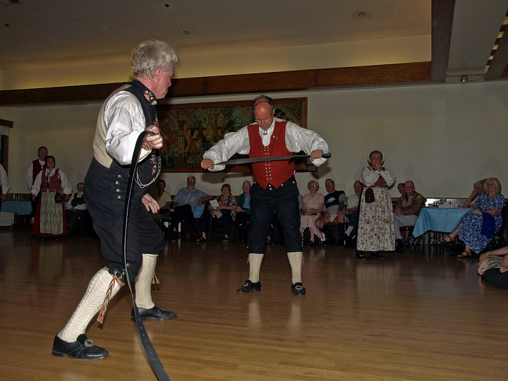 P8127412.jpg - Norsk Folkedans Stemne 2008