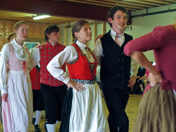 P8168991.jpg - Norsk Folkedans Stemne 2008