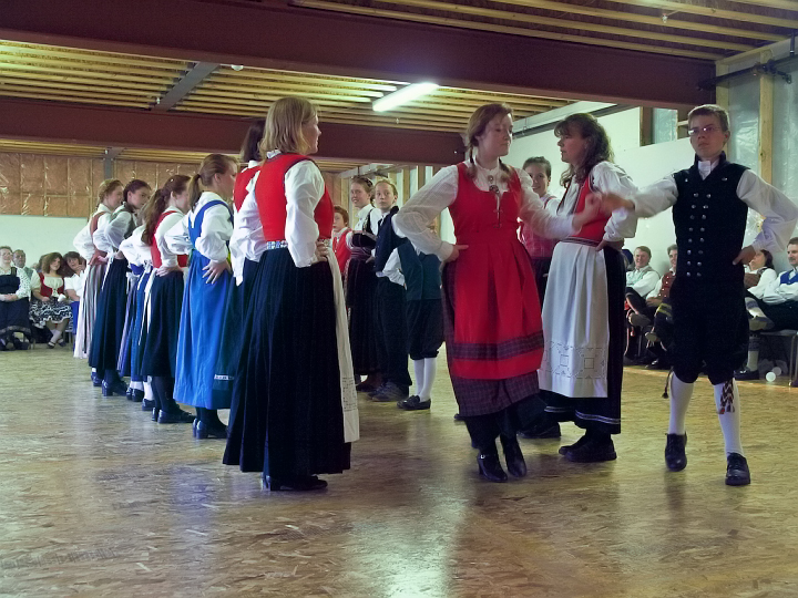 P8169001.jpg - Norsk Folkedans Stemne 2008
