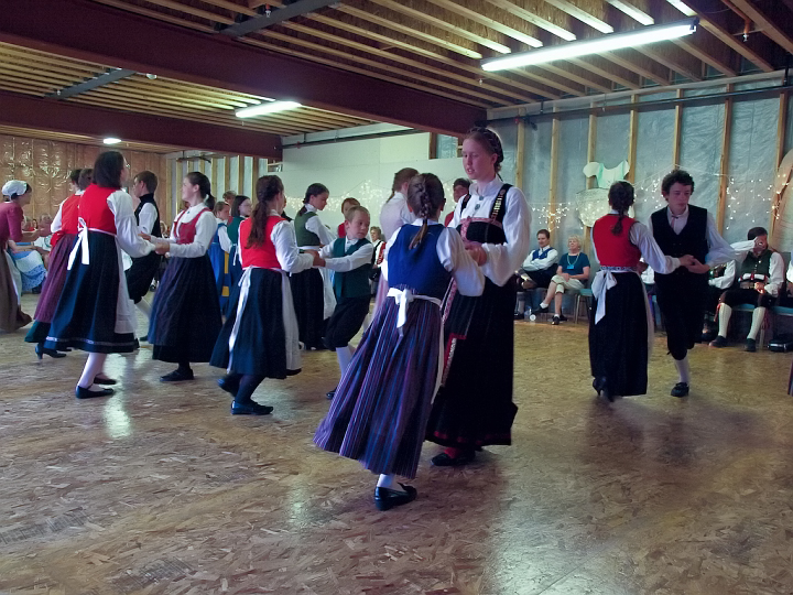 P8169005.jpg - Norsk Folkedans Stemne 2008
