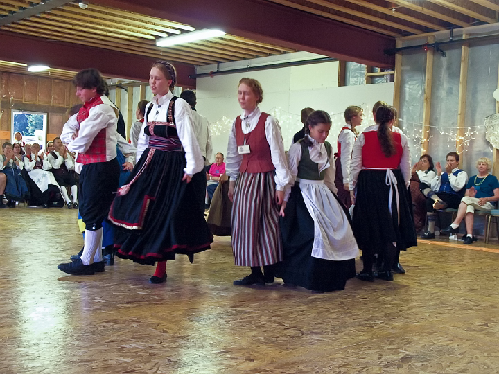 P8169040.jpg - Norsk Folkedans Stemne 2008