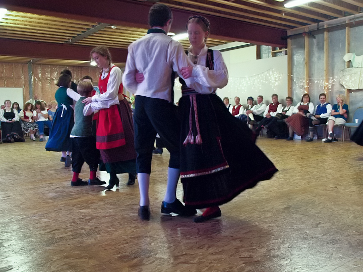 P8169060.jpg - Norsk Folkedans Stemne 2008