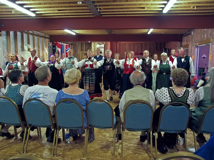 P8169110.jpg - Norsk Folkedans Stemne 2008