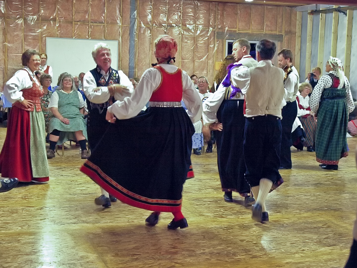P8169135.jpg - Norsk Folkedans Stemne 2008