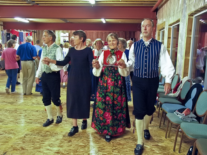 P8169237.jpg - Norsk Folkedans Stemne 2008