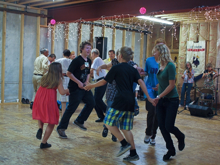P8144612.jpg - Norsk Folkedans Stemne 2009