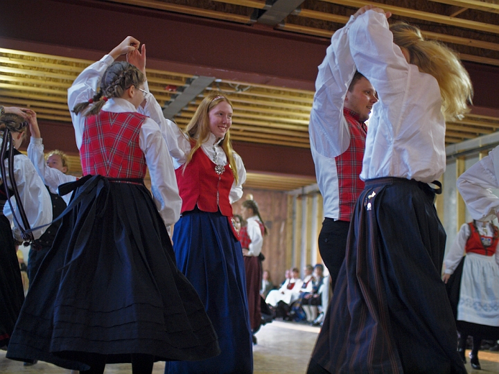 P8156240.jpg - Norsk Folkedans Stemne 2009
