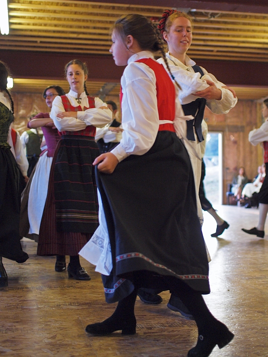 P8156253.jpg - Norsk Folkedans Stemne 2009