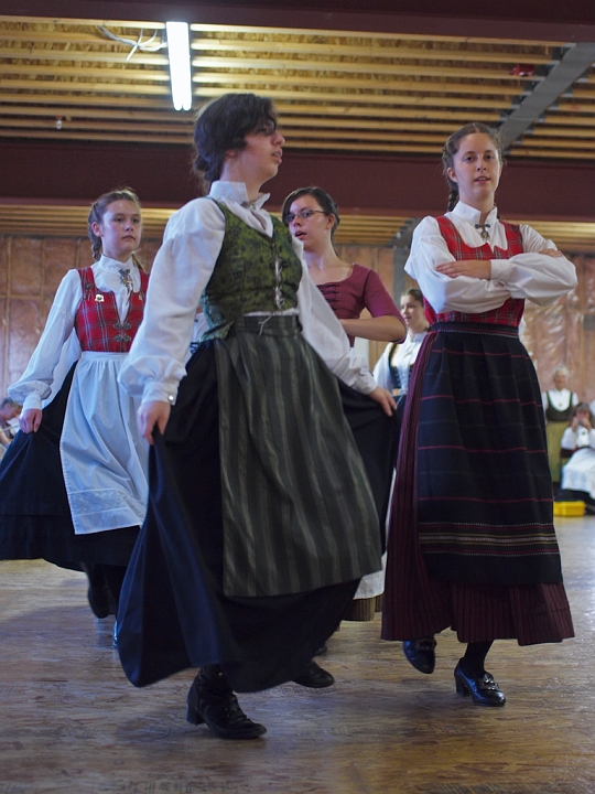 P8156254.jpg - Norsk Folkedans Stemne 2009