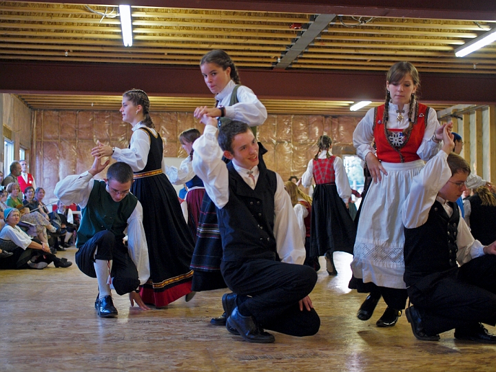 P8156289.jpg - Norsk Folkedans Stemne 2009