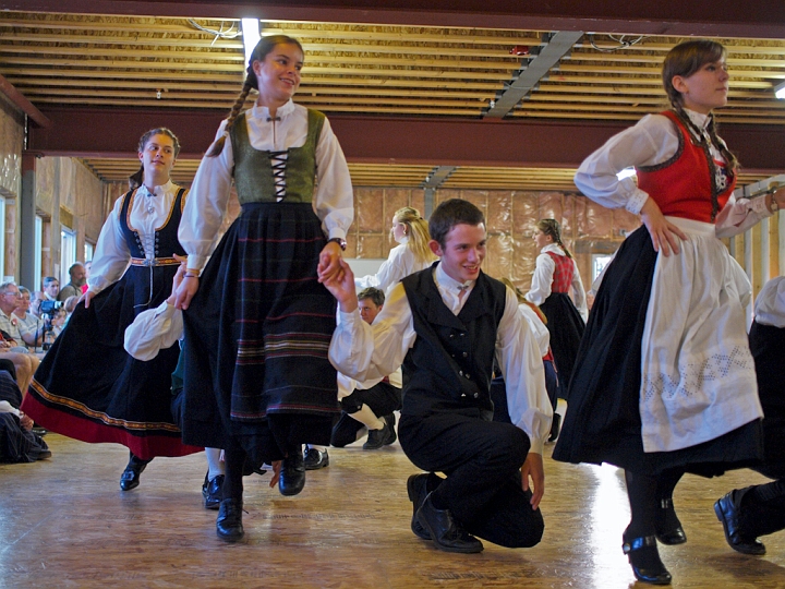 P8156291.jpg - Norsk Folkedans Stemne 2009