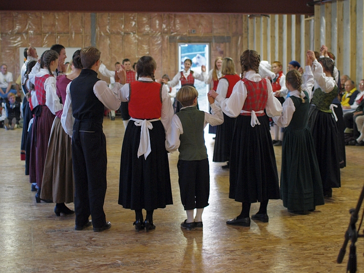 P8156353.jpg - Norsk Folkedans Stemne 2009