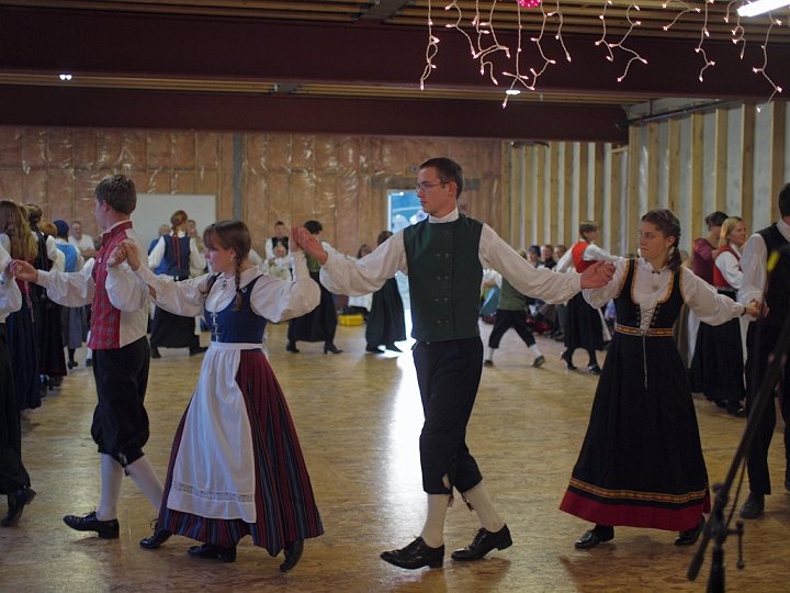 P8156365.jpg - Norsk Folkedans Stemne 2009