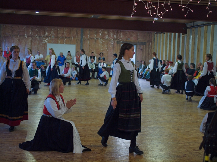 P8156382.jpg - Norsk Folkedans Stemne 2009