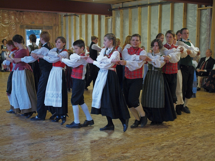 P8156409.jpg - Norsk Folkedans Stemne 2009