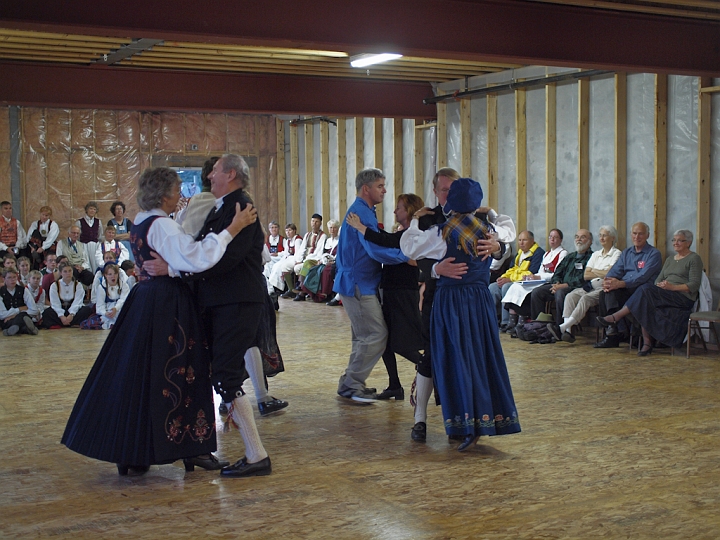 P8156444.jpg - Norsk Folkedans Stemne 2009