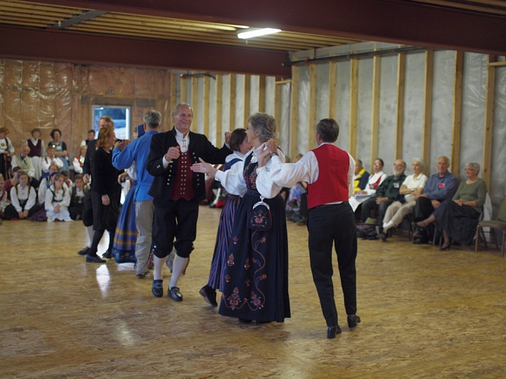 P8156448.jpg - Norsk Folkedans Stemne 2009