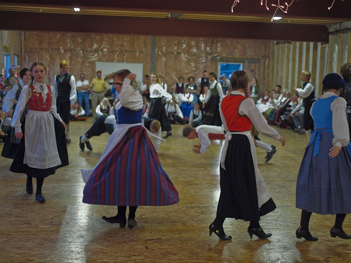 P8156505.jpg - Norsk Folkedans Stemne 2009
