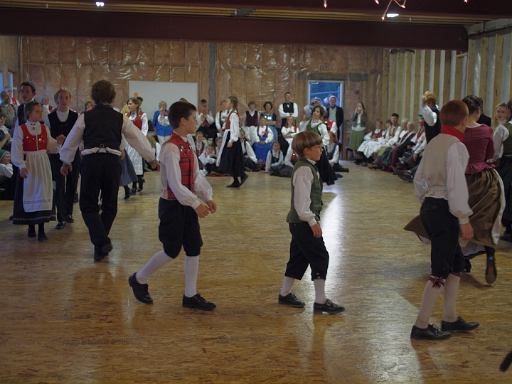 P8156515.jpg - Norsk Folkedans Stemne 2009