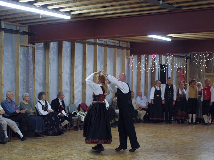 P8156553.jpg - Norsk Folkedans Stemne 2009