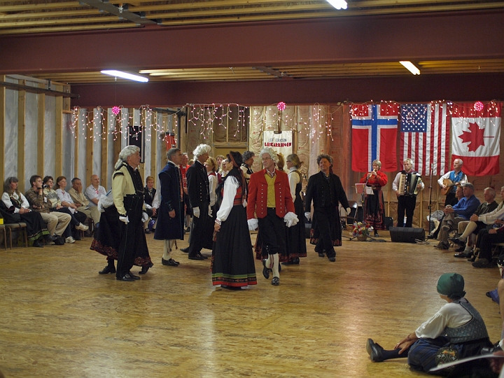 P8156593.jpg - Norsk Folkedans Stemne 2009