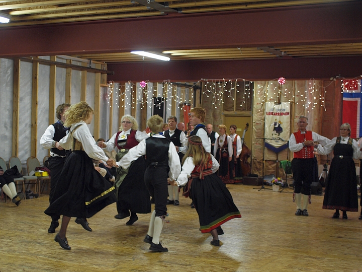 P8156599.jpg - Norsk Folkedans Stemne 2009