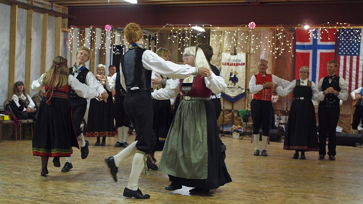P8156628.jpg - Norsk Folkedans Stemne 2009