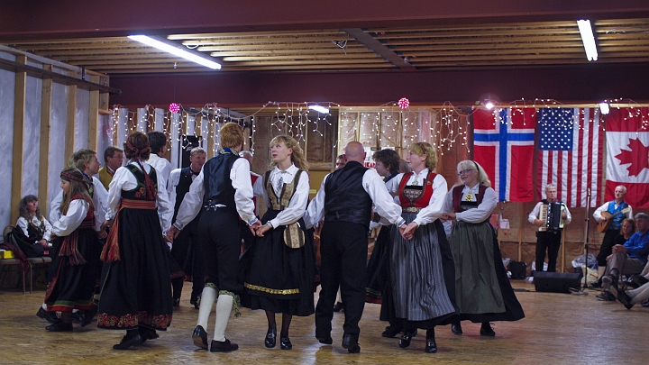 P8156676.jpg - Norsk Folkedans Stemne 2009