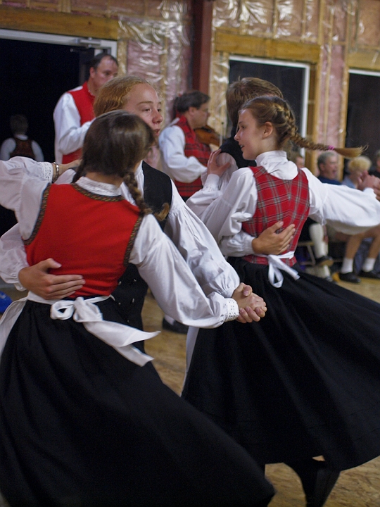 P8156708.jpg - Norsk Folkedans Stemne 2009
