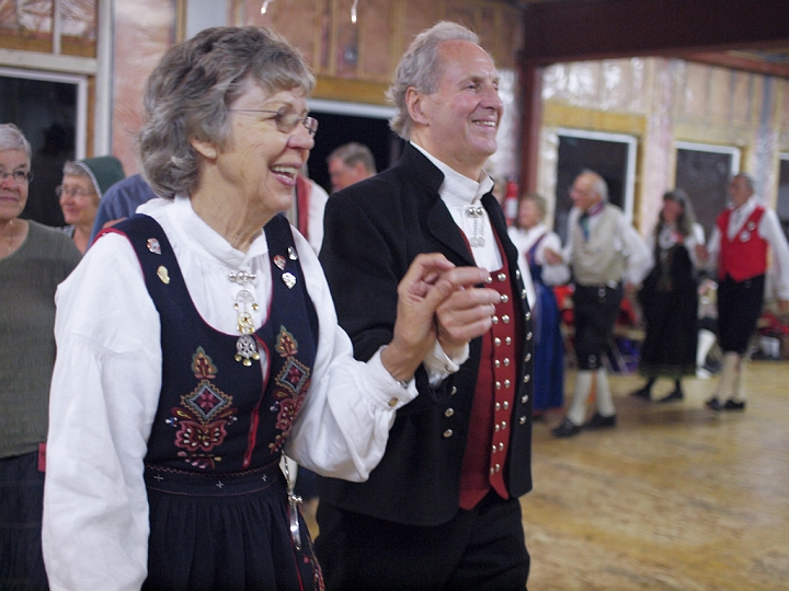 P8156803.jpg - Norsk Folkedans Stemne 2009