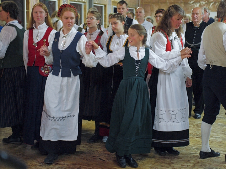 P8156837.jpg - Norsk Folkedans Stemne 2009