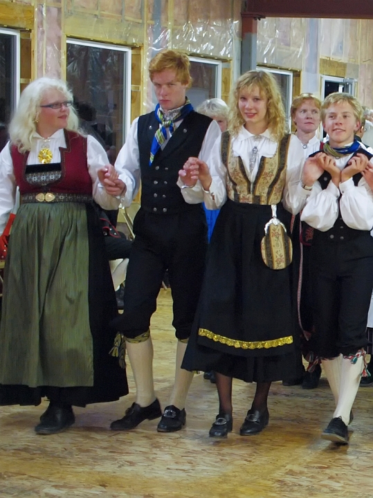 P8156854.jpg - Norsk Folkedans Stemne 2009