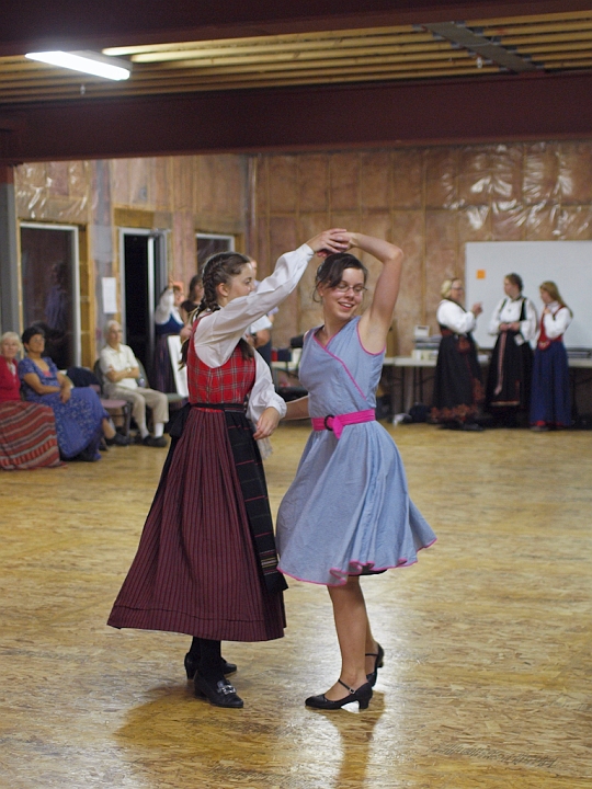 P8156963.jpg - Norsk Folkedans Stemne 2009
