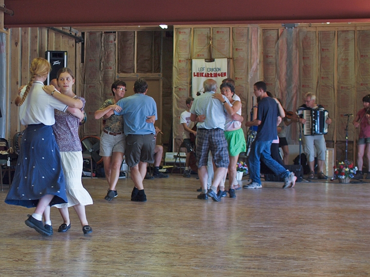 P8167471.jpg - Norsk Folkedans Stemne 2009