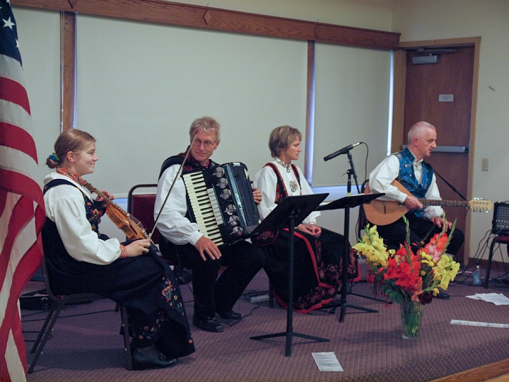 P8111691.jpg - Norsk Folkedans Stemne 2009