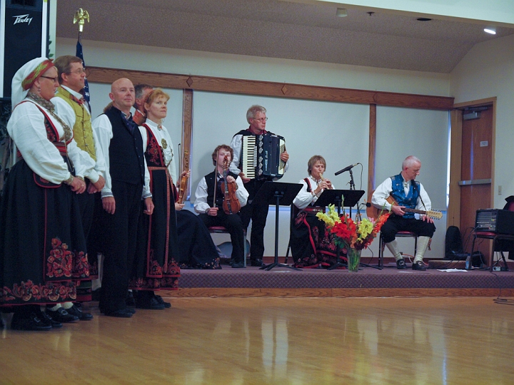 P8111722.jpg - Norsk Folkedans Stemne 2009