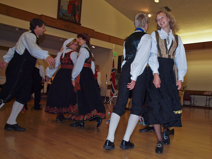 P8111761.jpg - Norsk Folkedans Stemne 2009
