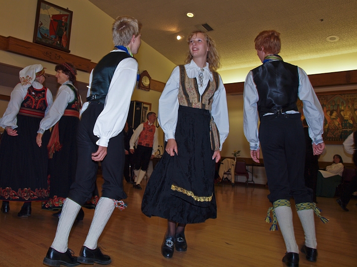 P8111762.jpg - Norsk Folkedans Stemne 2009