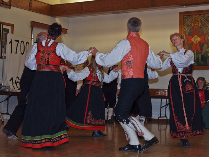 P8111764.jpg - Norsk Folkedans Stemne 2009